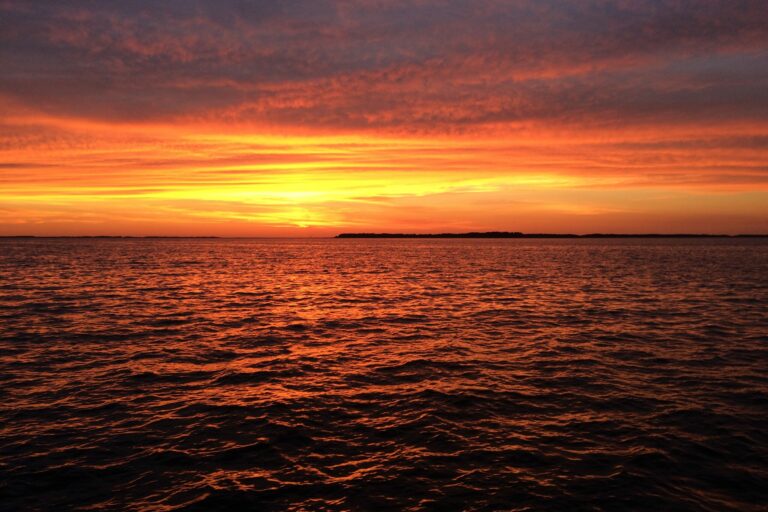 IMG_8054 Dark red and Orange lat Sunset on the Chester River